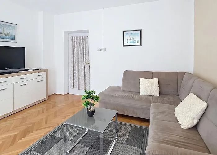 Zic Vesna - 350 M From The * Baška