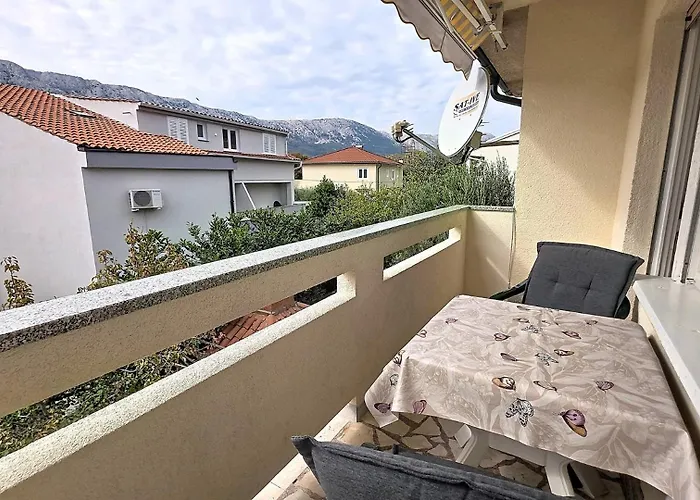 Daire Zic Vesna - 350 M From The Baška