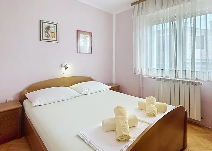 Apartment Zic Vesna - 350 M From The Baška