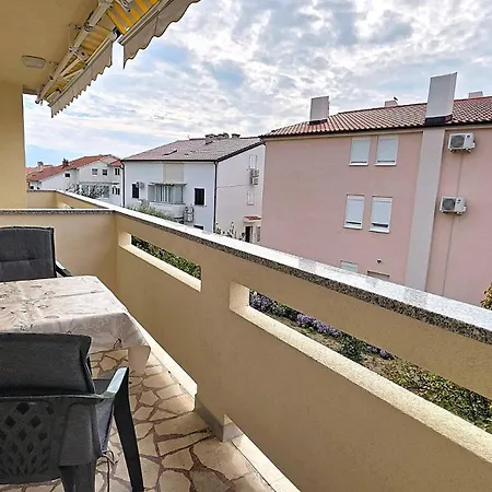 Apartament Zic Vesna - 350 M From The *